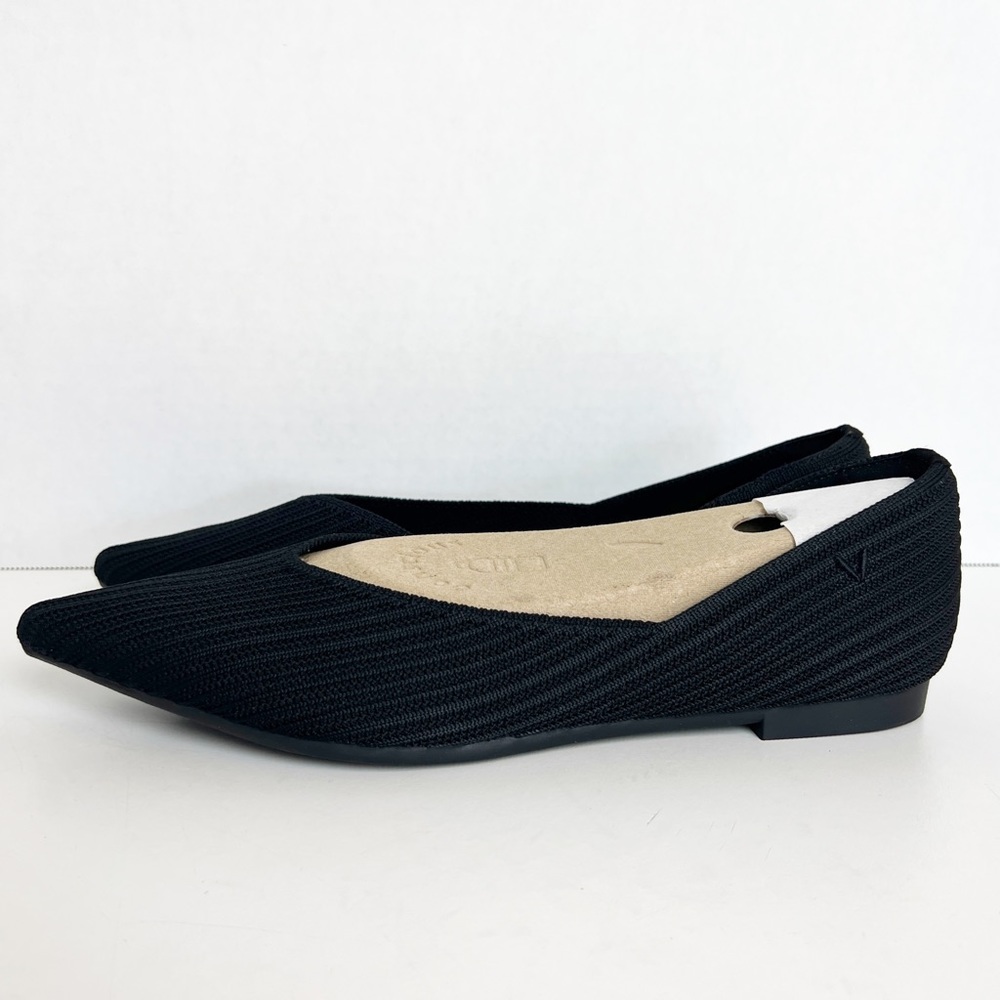 ✖️SOLD✖️•VIVAIA• Pointed-Toe Flats (Melia 2.0 Classic) in Black - Picture 5 of 15